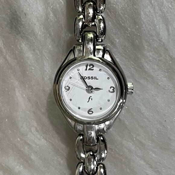 Fossil F2 ES8969 Stainless Steel Analog Quartz Silver Link Bracelet Wrist Watch main image 7